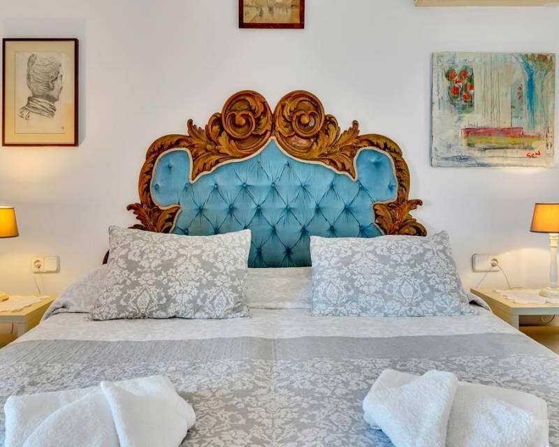 7 bedroom Villa for sale