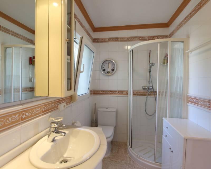 4 Cuarto Villa en venta