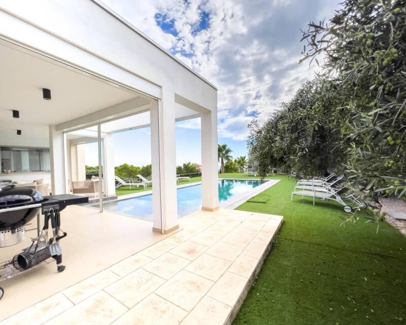 5 soveværelse Villa til salg