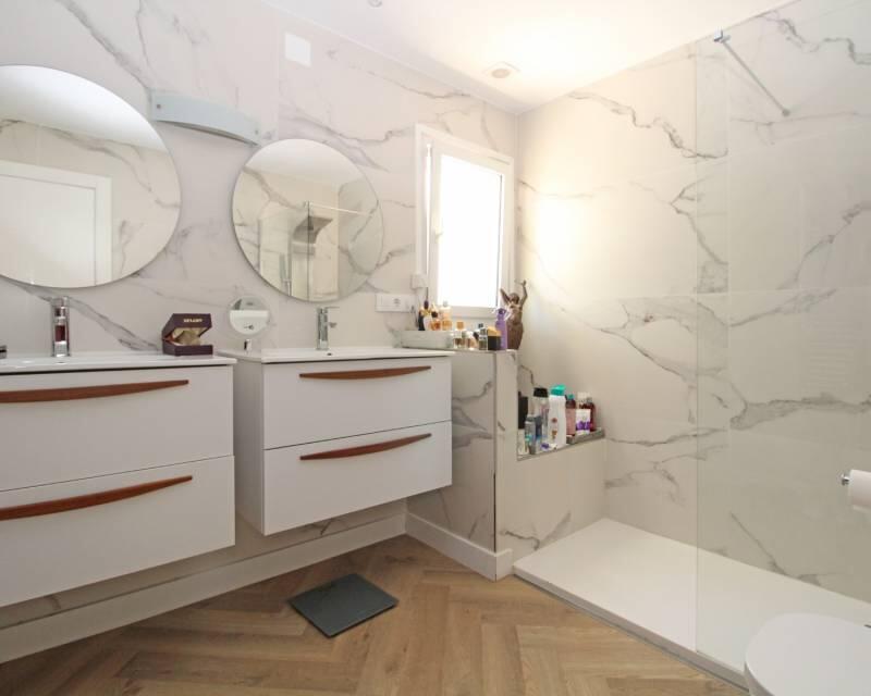 5 chambre Villa à vendre
