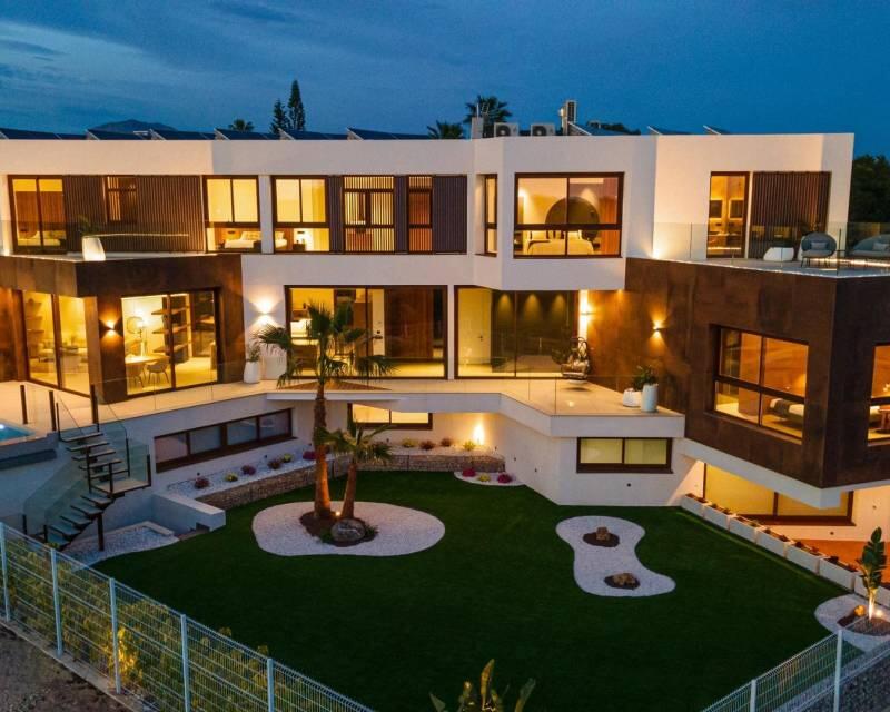 5 bedroom Villa for sale