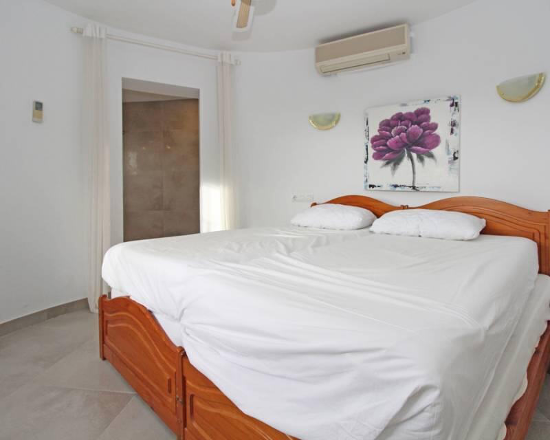 4 Cuarto Villa en venta