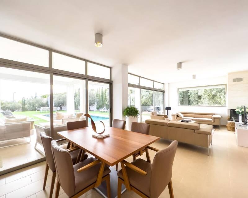 5 bedroom Villa for sale