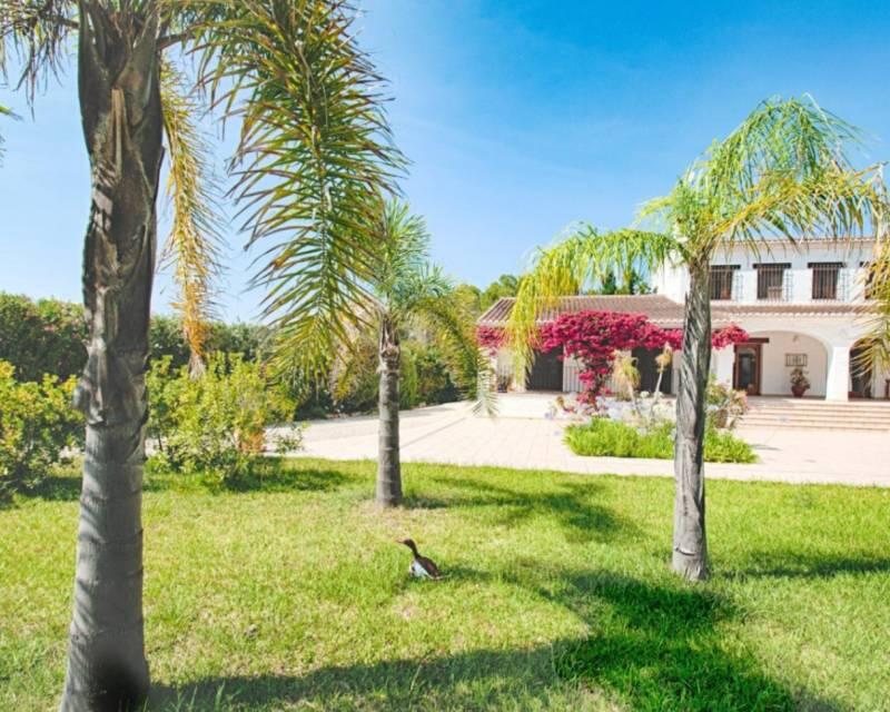 4 bedroom Country House for sale