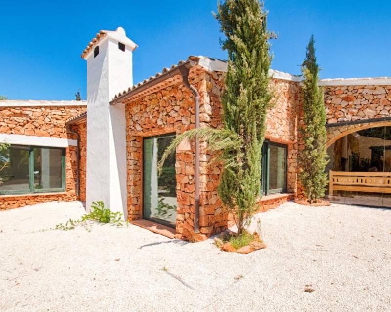 4 bedroom Country House for sale