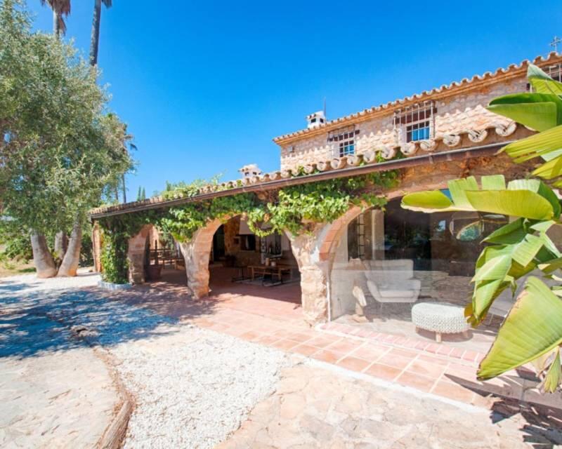 4 bedroom Country House for sale