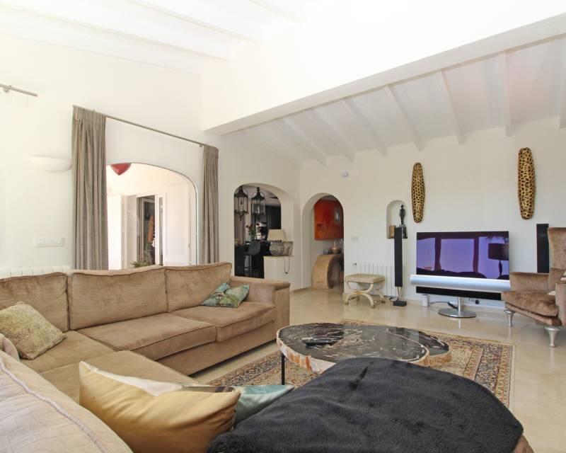 5 bedroom Villa for sale