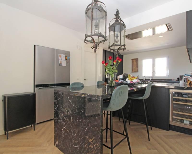 5 bedroom Villa for sale