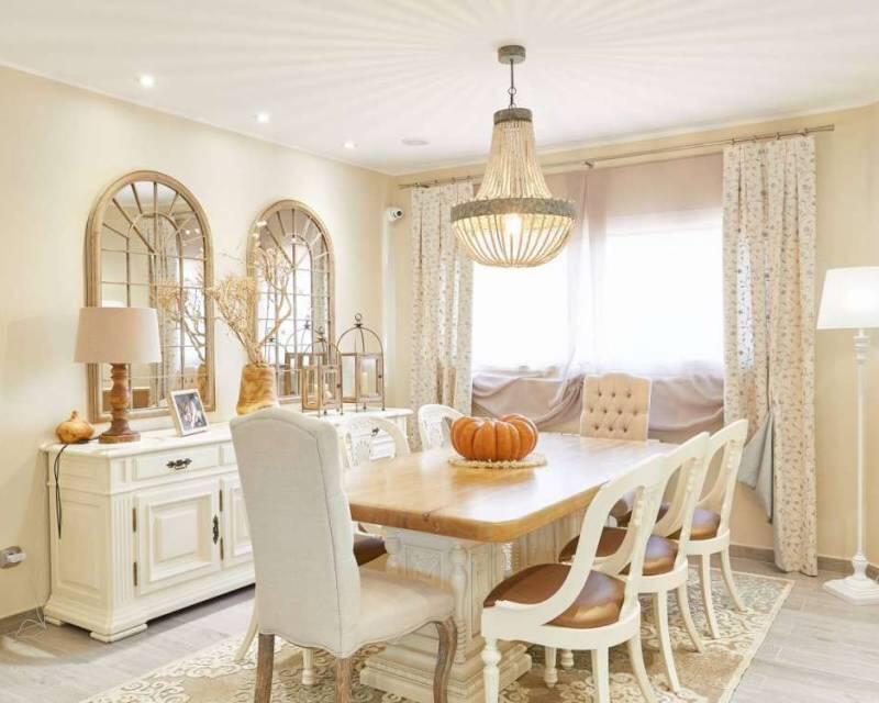 5 bedroom Villa for sale
