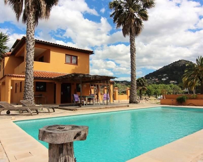 5 bedroom Villa for sale