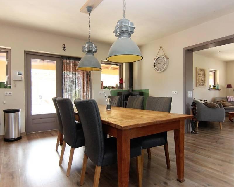5 bedroom Villa for sale