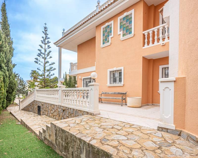 5 soveværelse Villa til salg