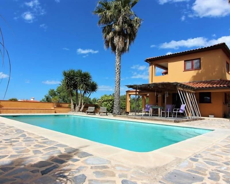 5 bedroom Villa for sale