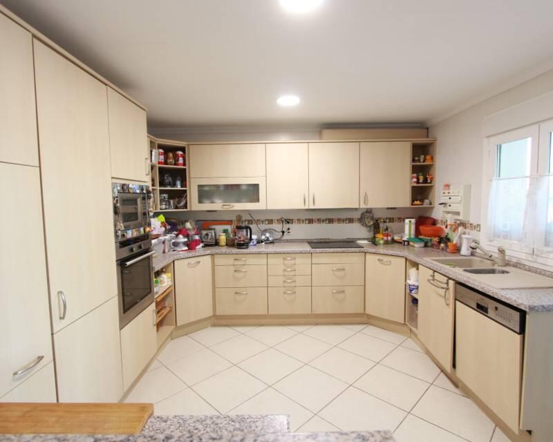 4 bedroom Villa for sale