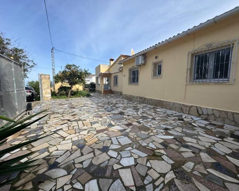 6 sovrum Villa till salu