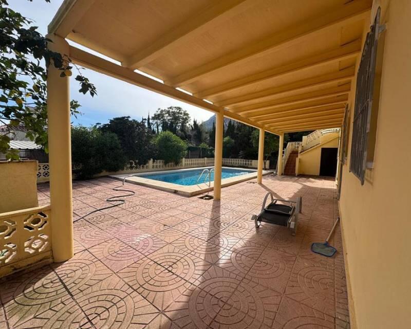 6 Cuarto Villa en venta