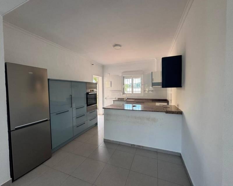 6 Cuarto Villa en venta