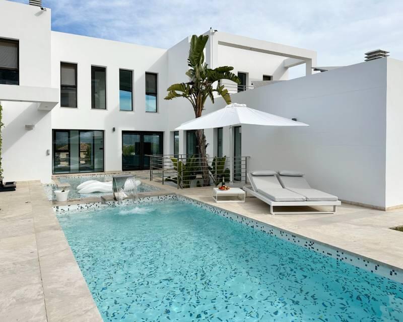 5 bedroom Villa for sale