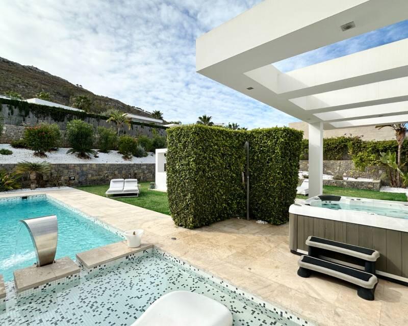 5 bedroom Villa for sale