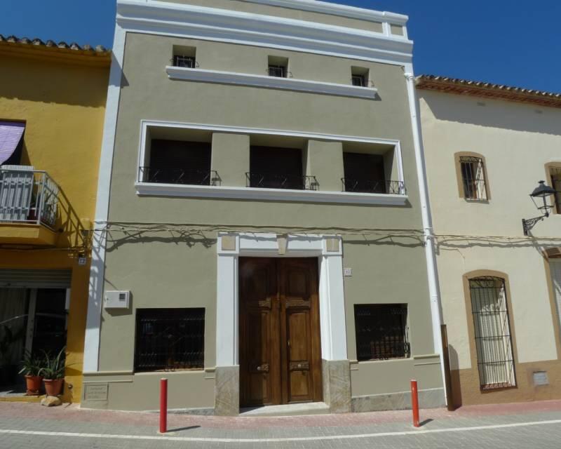 Auberge à vendre dans Benidoleig, Alicante