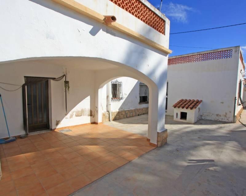 9 bedroom Villa for sale