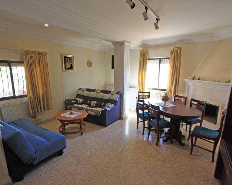 9 bedroom Villa for sale