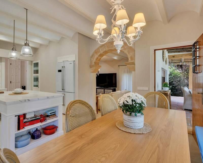 5 bedroom Villa for sale