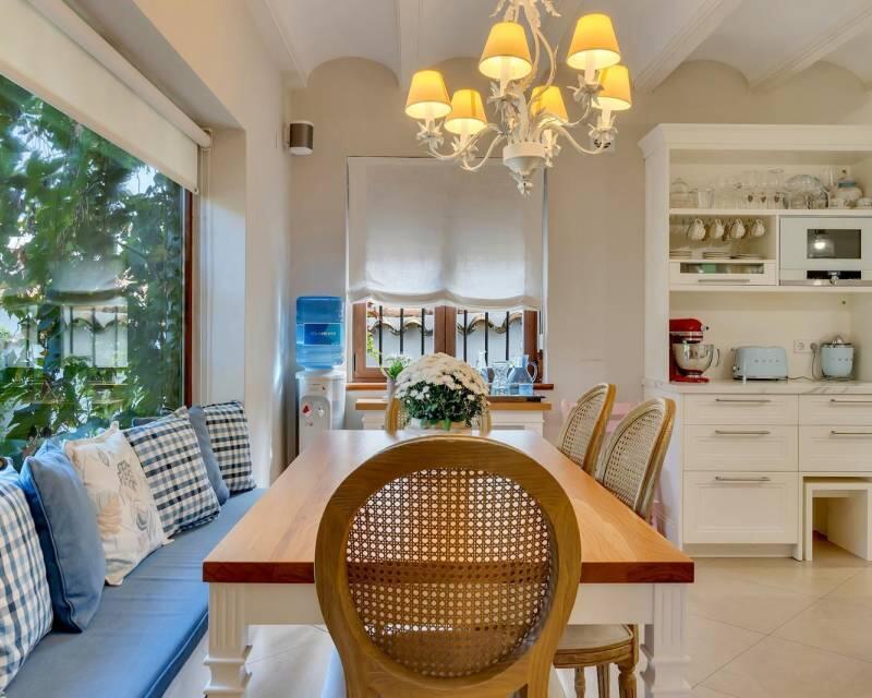 5 bedroom Villa for sale