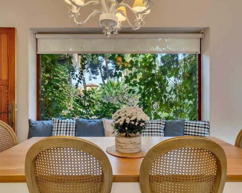 5 bedroom Villa for sale
