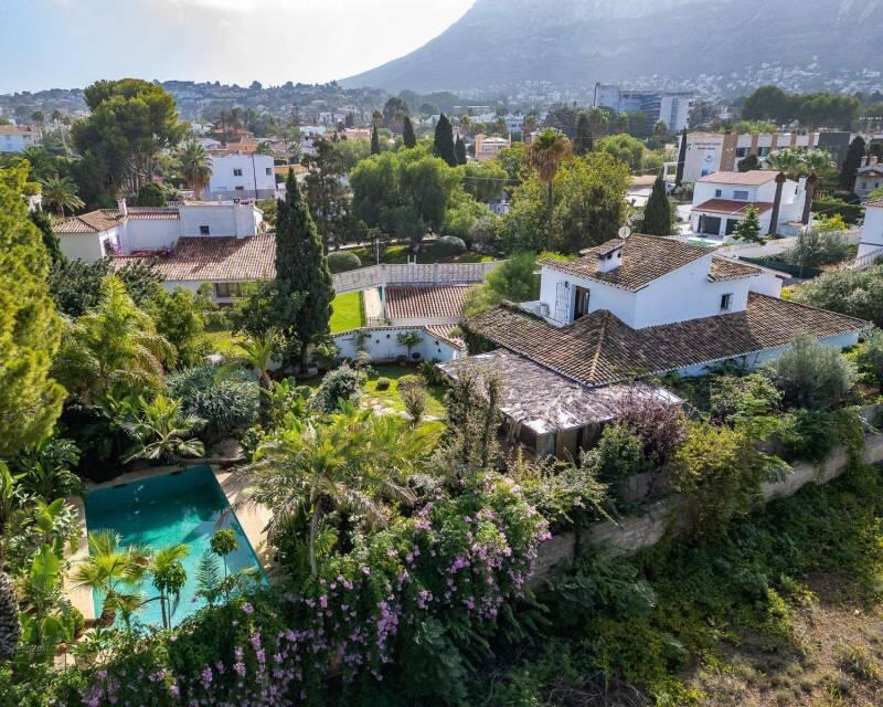 5 bedroom Villa for sale
