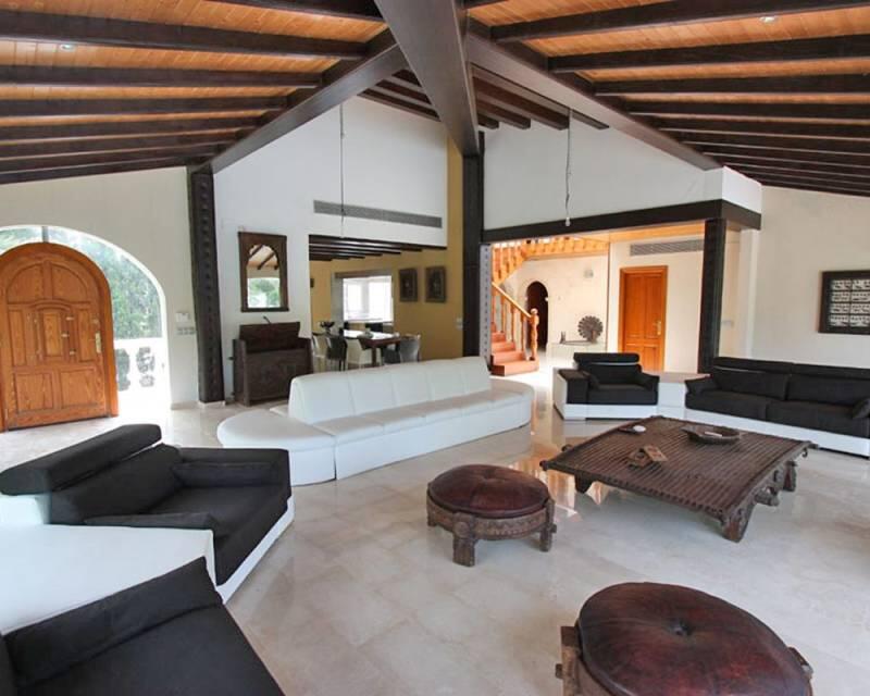 8 Cuarto Villa en venta