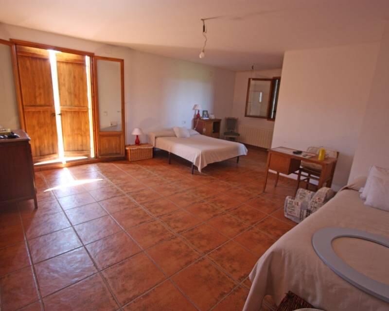 6 bedroom Villa for sale