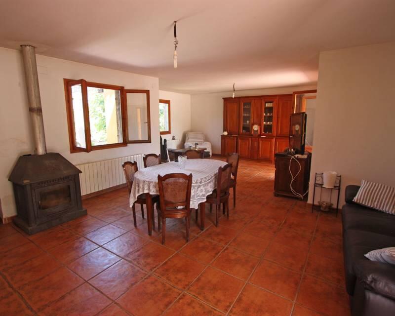 6 bedroom Villa for sale