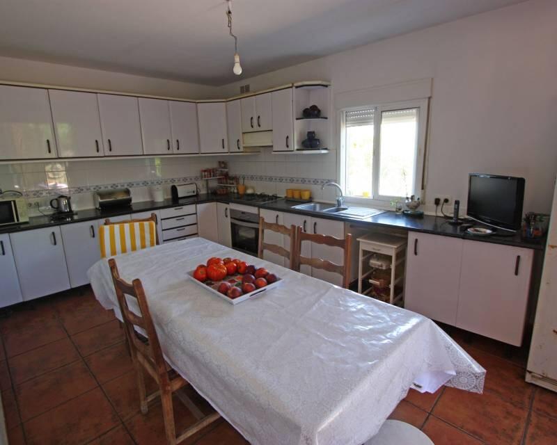 6 bedroom Villa for sale