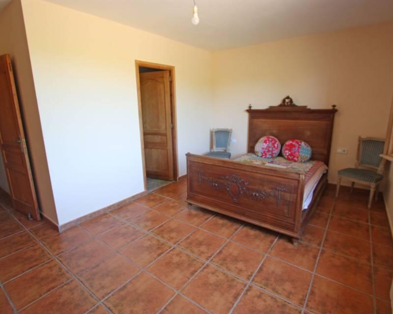 6 bedroom Villa for sale