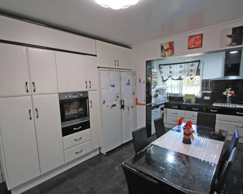 4 bedroom Villa for sale
