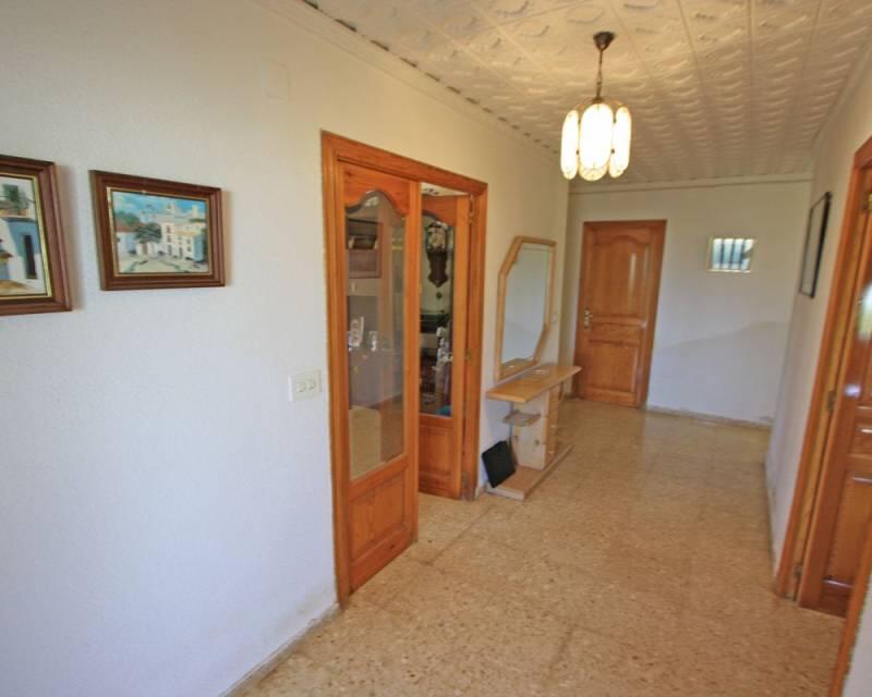9 bedroom Villa for sale