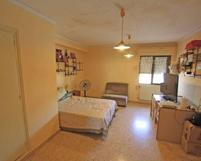9 bedroom Villa for sale