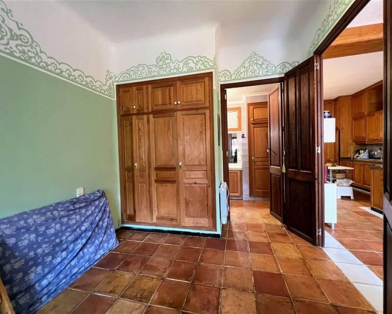 5 bedroom Country House for sale