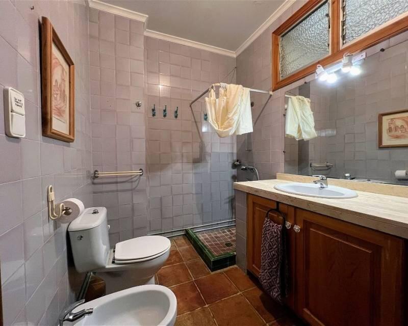 5 bedroom Country House for sale