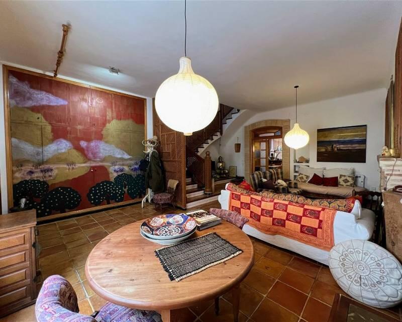 5 bedroom Country House for sale
