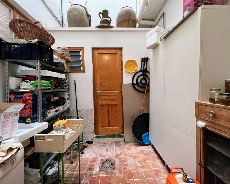 5 bedroom Country House for sale