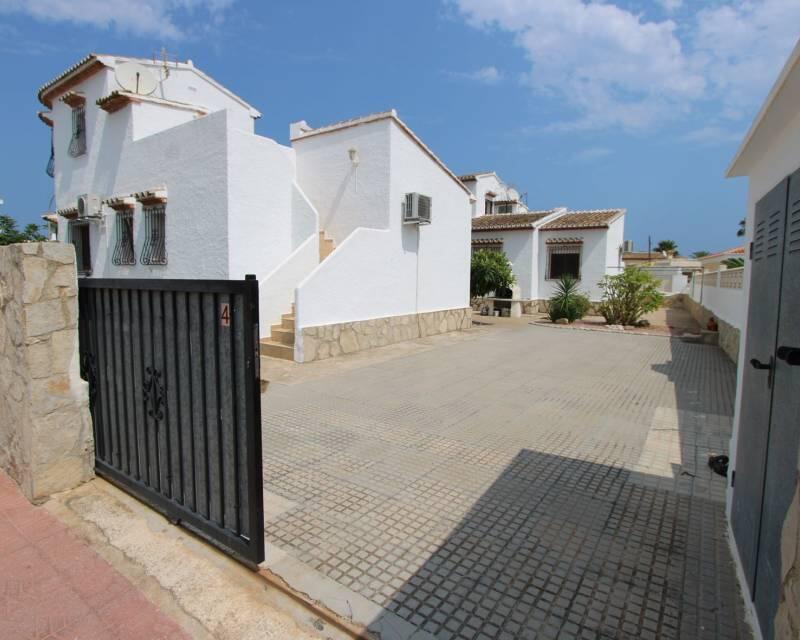 6 Cuarto Villa en venta