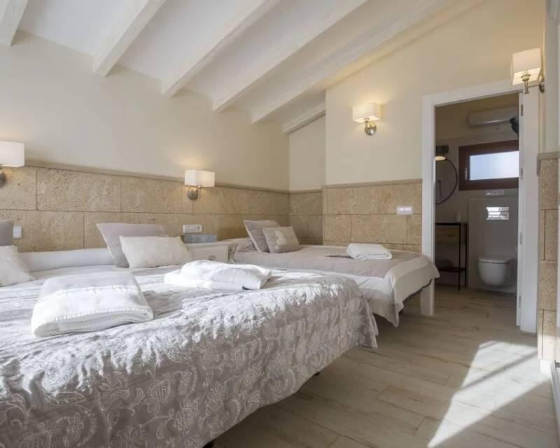 12 Schlafzimmer Villa zu verkaufen