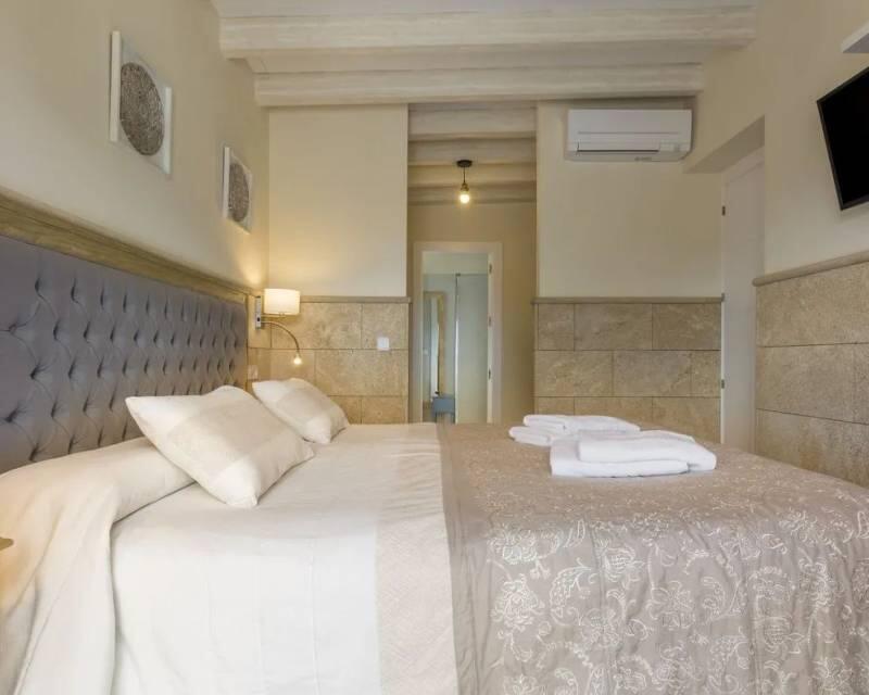 12 Schlafzimmer Villa zu verkaufen