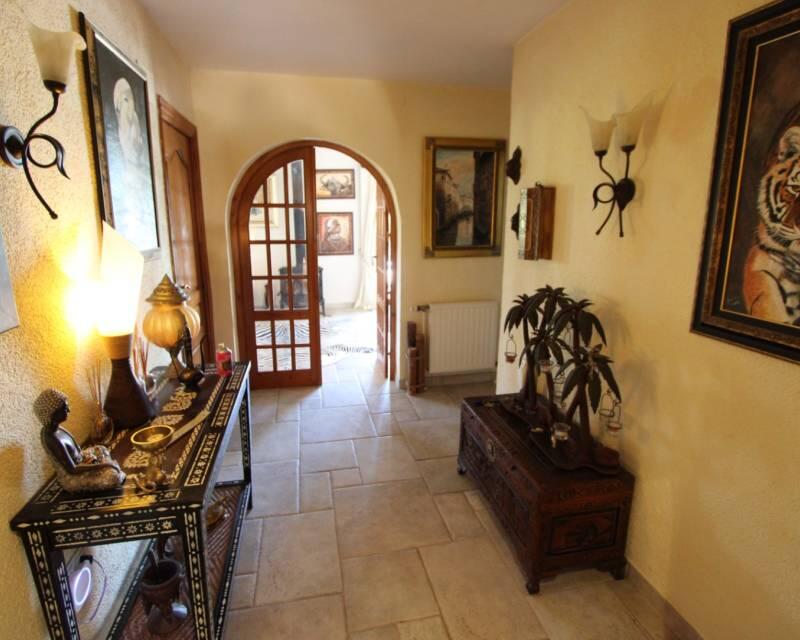 4 Cuarto Villa en venta