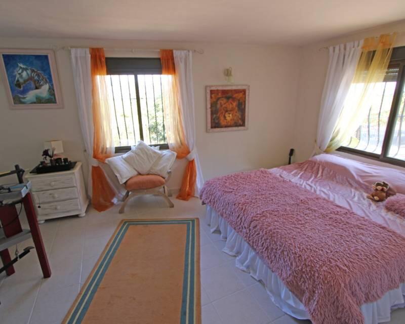 4 Cuarto Villa en venta