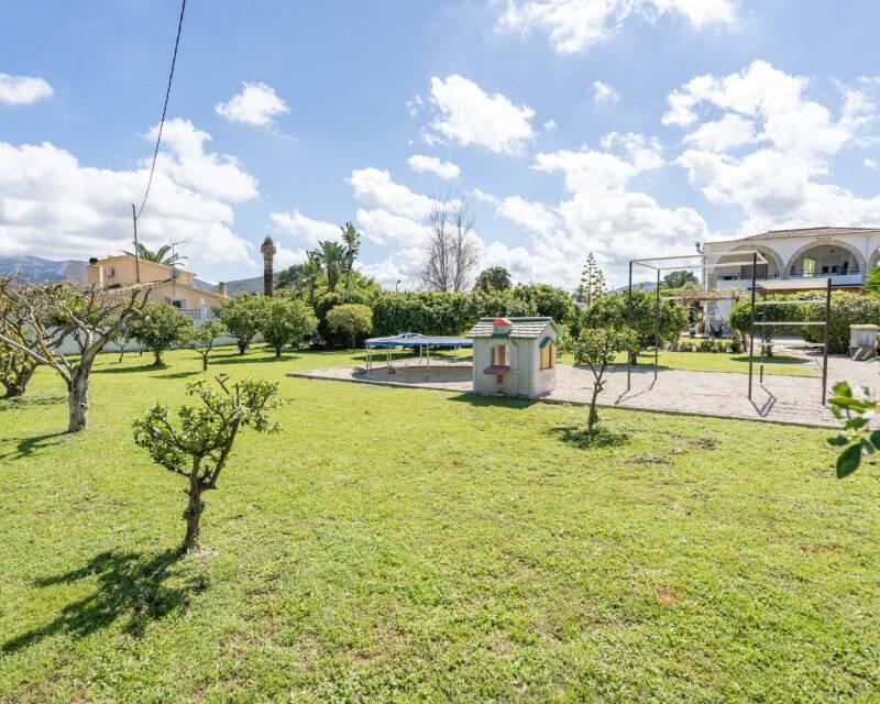 6 bedroom Villa for sale