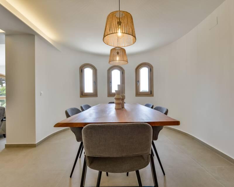 5 bedroom Villa for sale