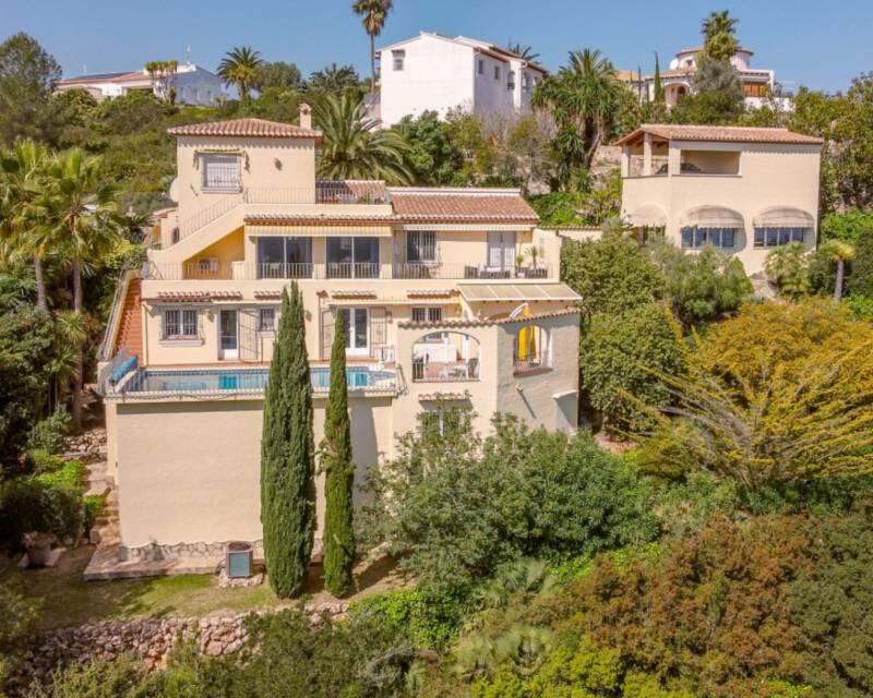 6 bedroom Villa for sale